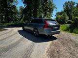 Volvo V90 T8 AWD R-Design Plug-in Hybrid Panorama HUD - Volvo V90 R-Design mit Hybrid-Antrieb (Benzin/Elektro)