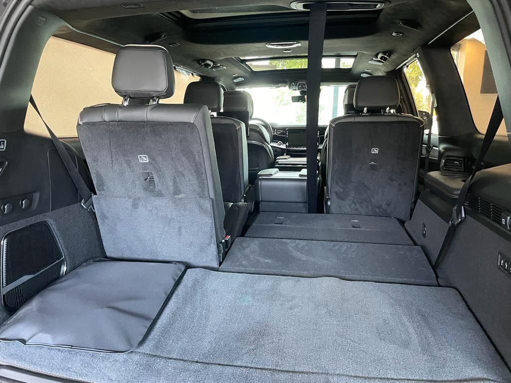 Fahrzeugabbildung Jeep GRAND WAGONEER SERIES III 6.4L V-8!