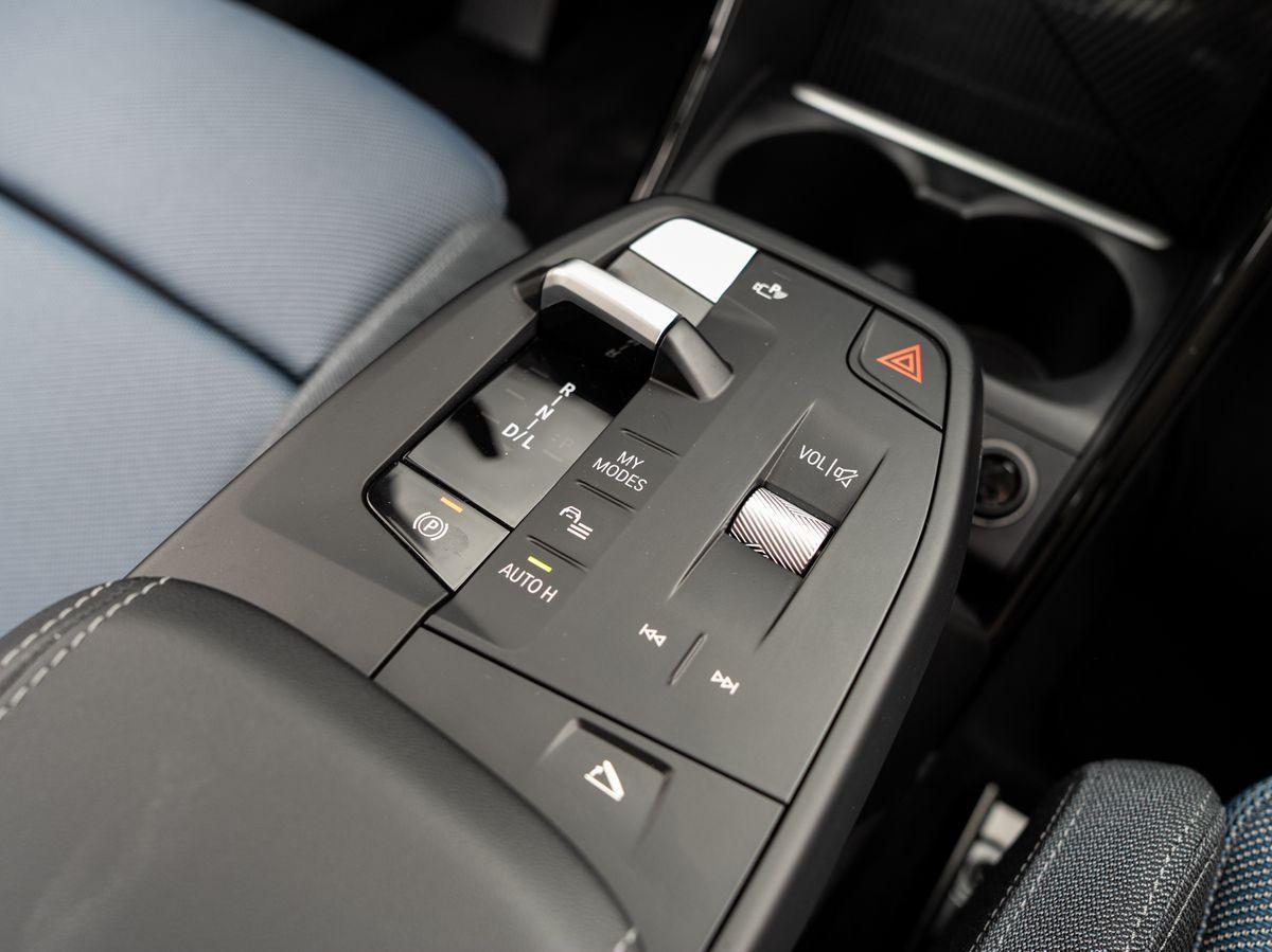 BMW 220 Active Tourer 220i Active Tourer AHK PANO SpSitze RFK ShadowL, миниатюра 17