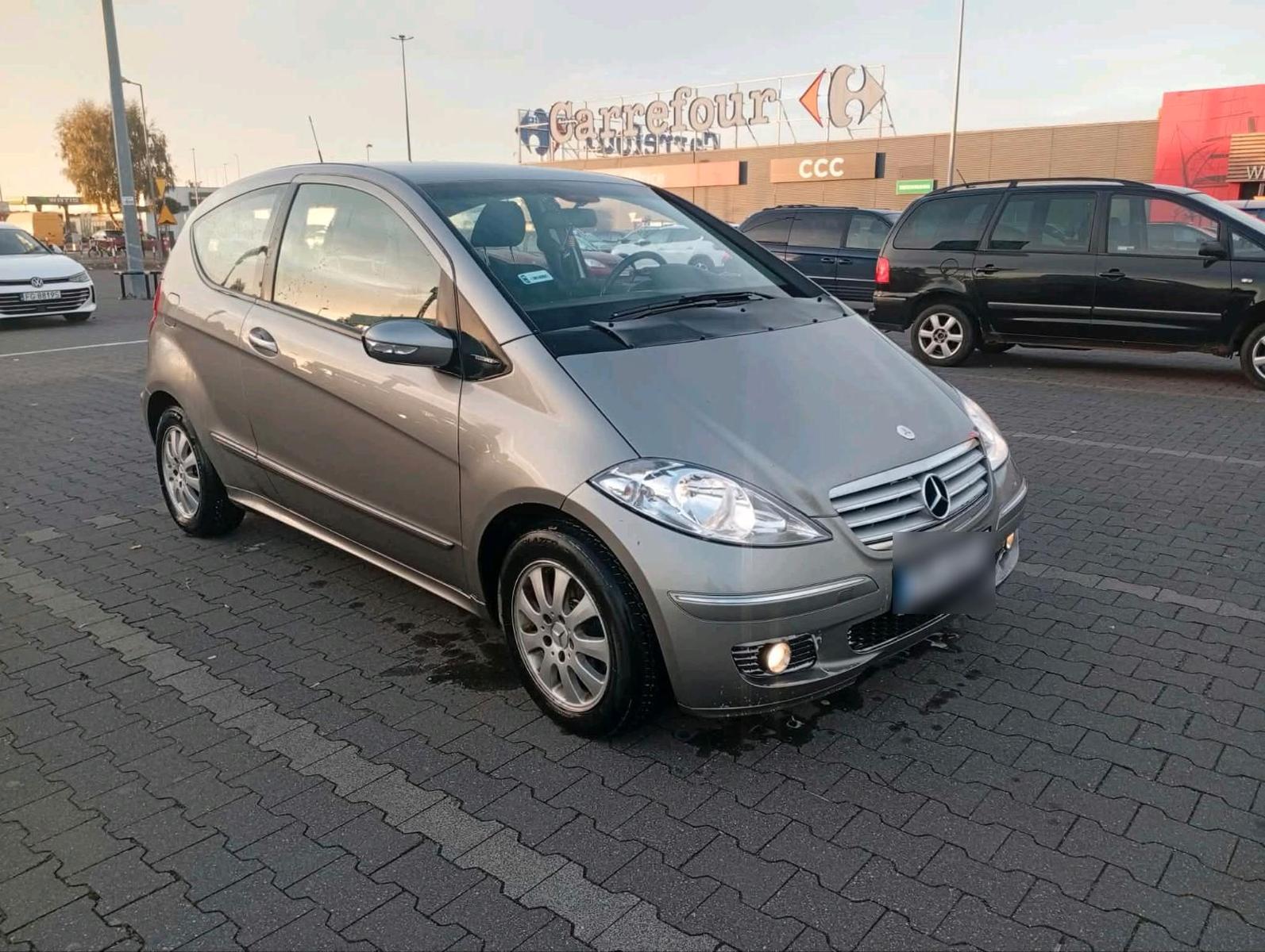Mercedes-Benz A 180