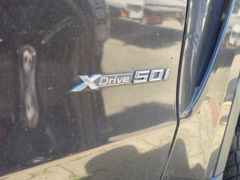 Fahrzeugabbildung X5 xDrive 50 i  RISS IM GETRIEBEGEHÄUSE !!!!