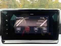 Fahrzeugabbildung Seat Arona FR 1.0 TSI 116 PS Navi Sitzh LED Alu PDC