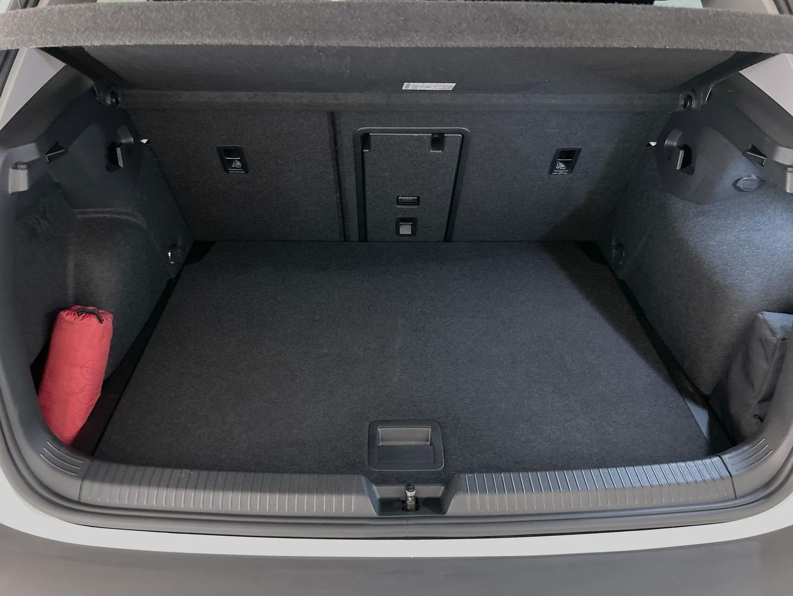 Volkswagen Golf VIII 2.0 TDI DSG Life, миниатюра 17