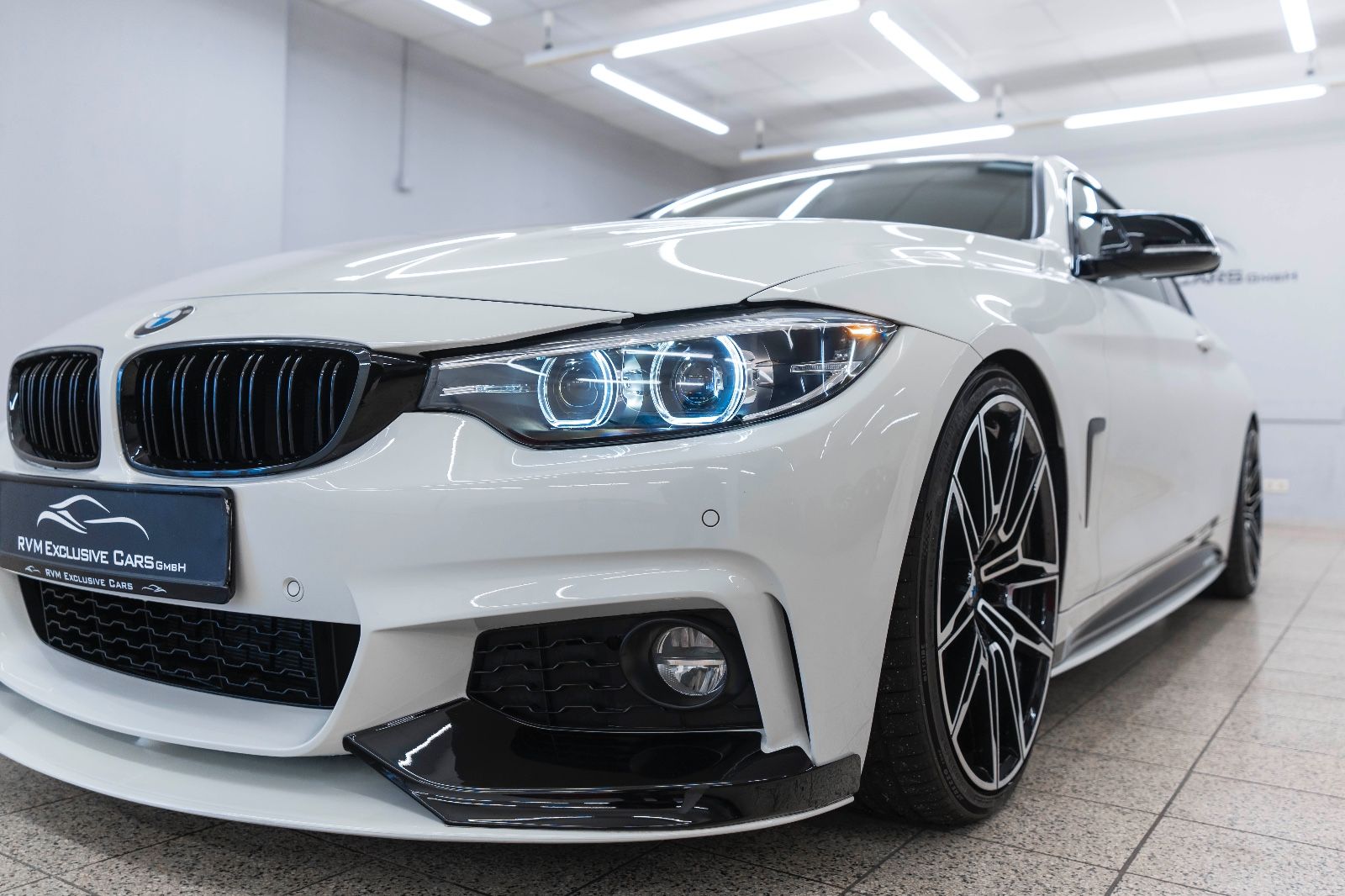 Fahrzeugabbildung BMW 430i M-PERFORMANCE HUD LED KAM NAV TOTW HIFI