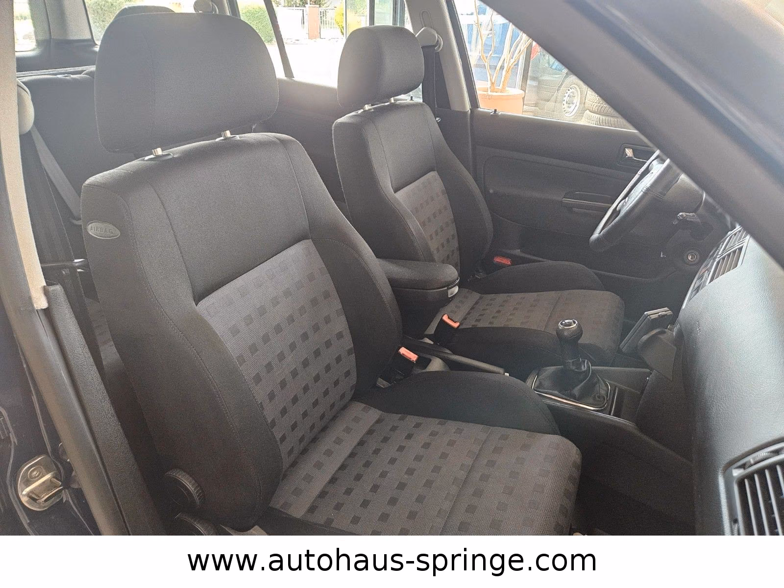 Volkswagen Golf 2006 — photo 22