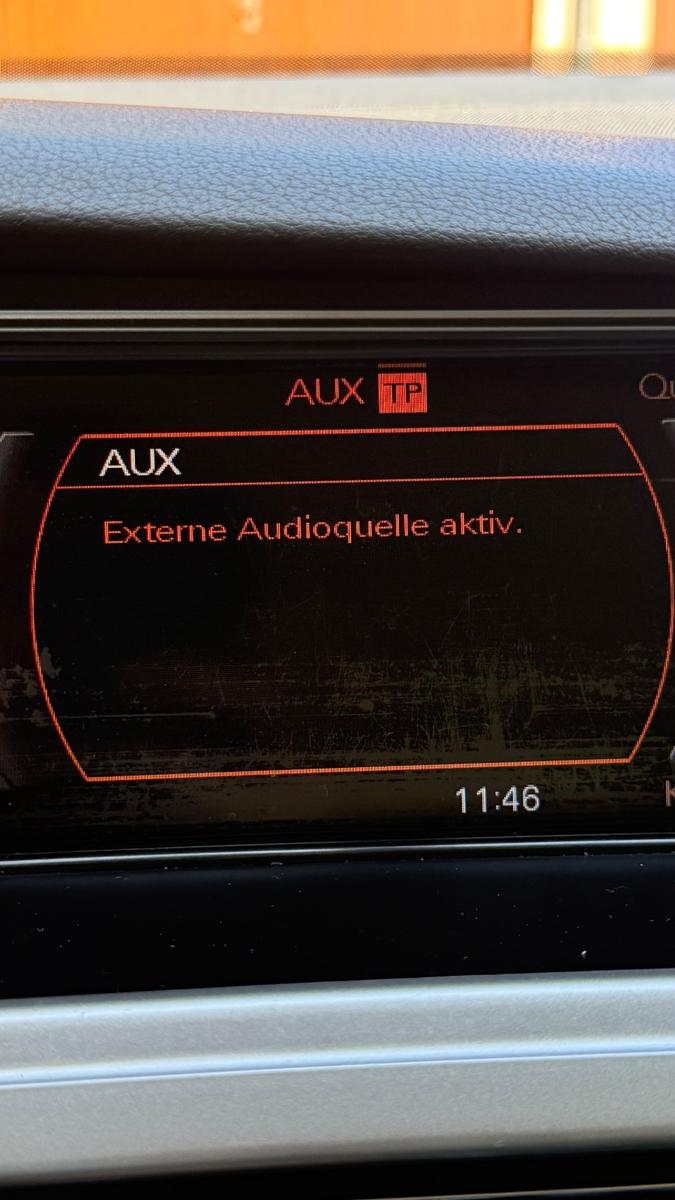 Audi A4 2009 — photo 12