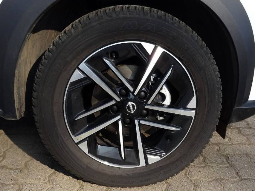 Fahrzeugabbildung Nissan JUKE 1.0 DIG-T Automatik Navi Frontscheibenheizu
