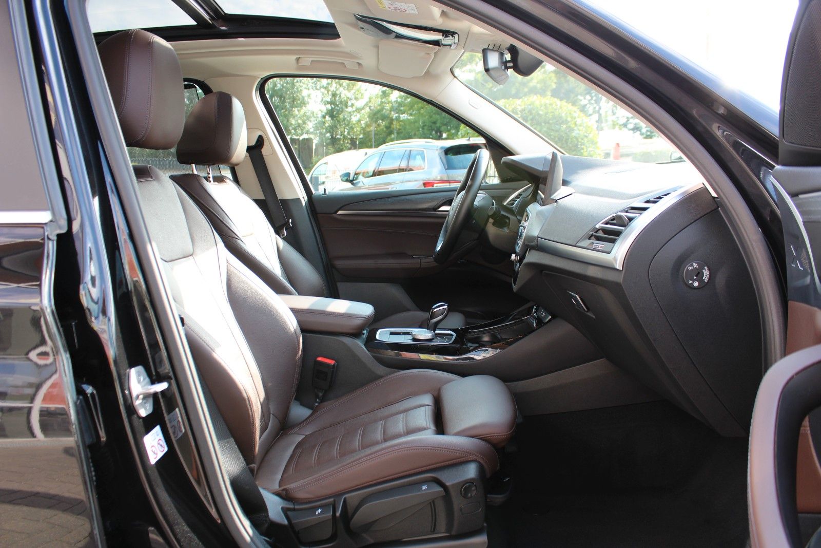 BMW X3 xDrive 30 e Laser Pano ACC HuD AHK Live-C. + foto 10