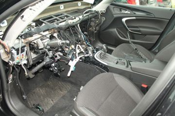 Bild 6 Opel INSIGNIA ST CDTI INNOVATION DIEBSTAHLSCHADEN,
