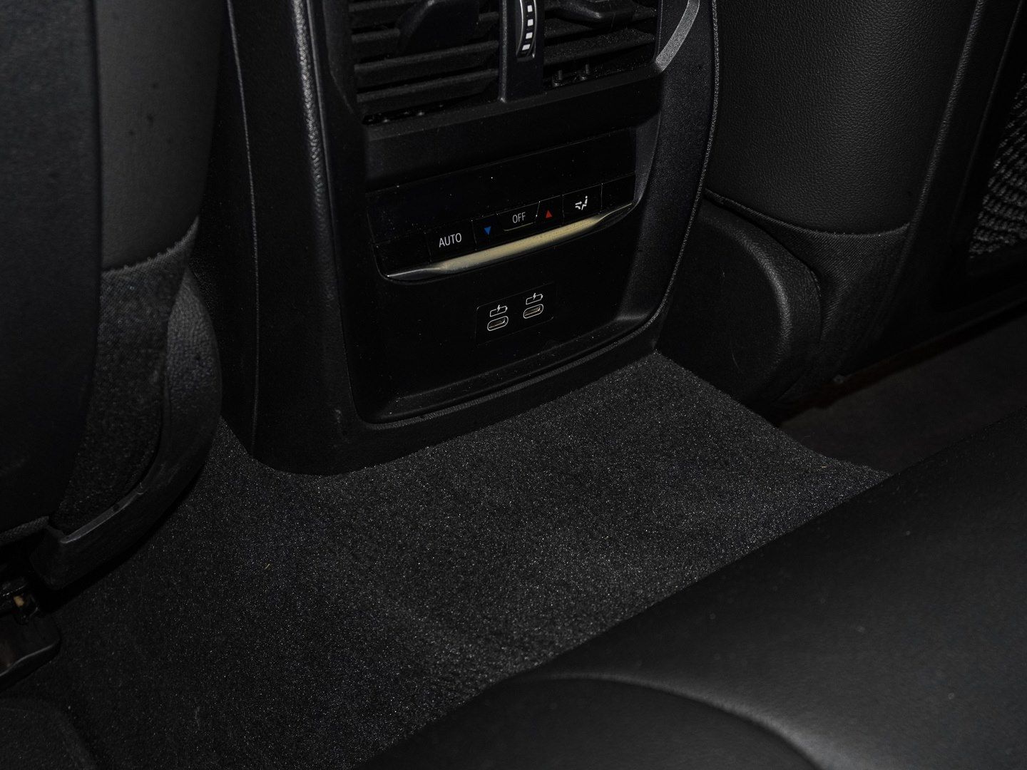 BMW i4 eDrive40 M Sport ACC RFK NAVI LED PDC V+H LM foto 20