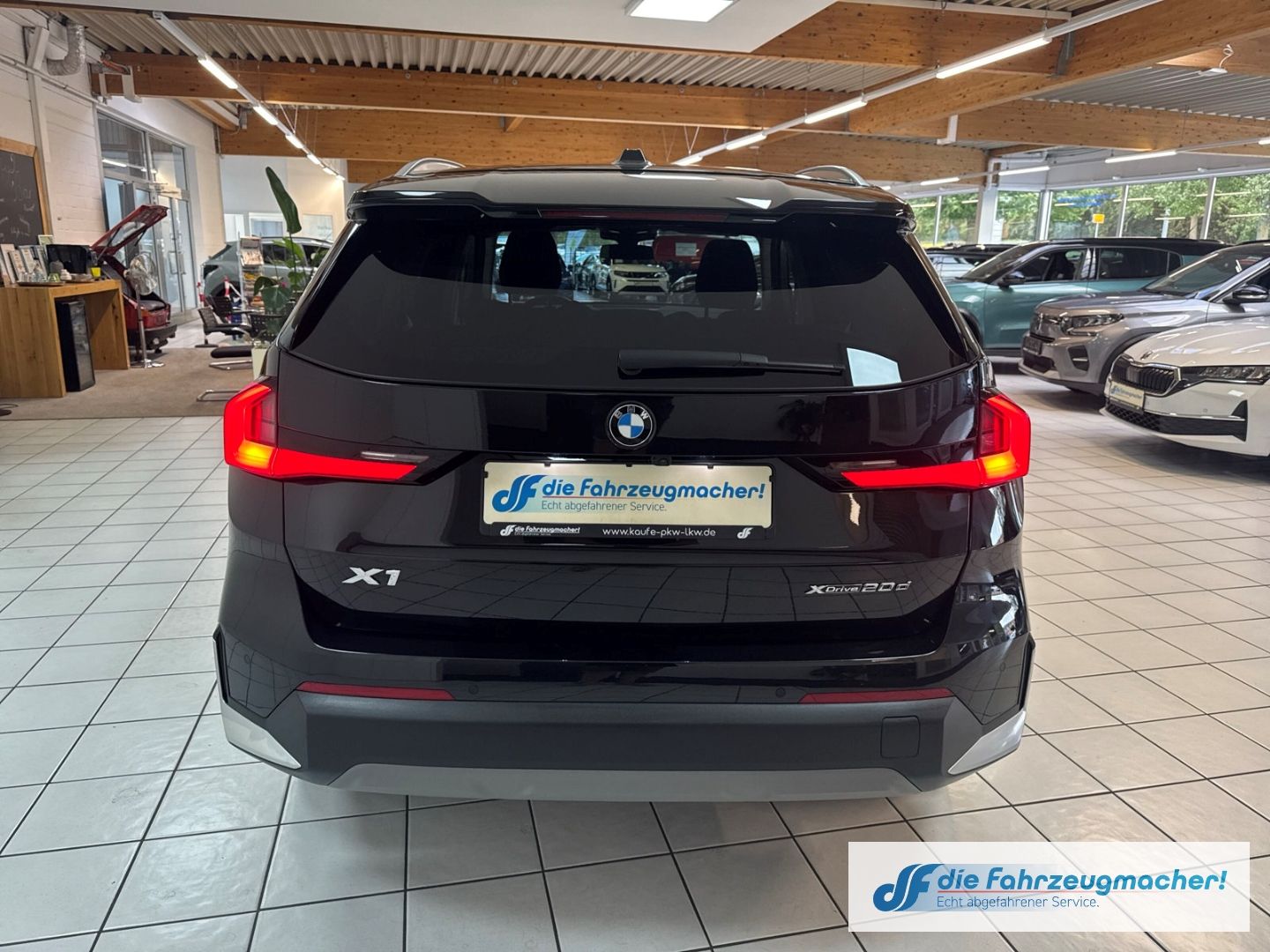Fahrzeugabbildung BMW X1 xDrive 20 d Park-Assistent Navi Digitales Coc