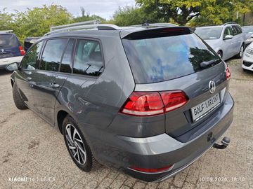 Volkswagen Golf - 5
