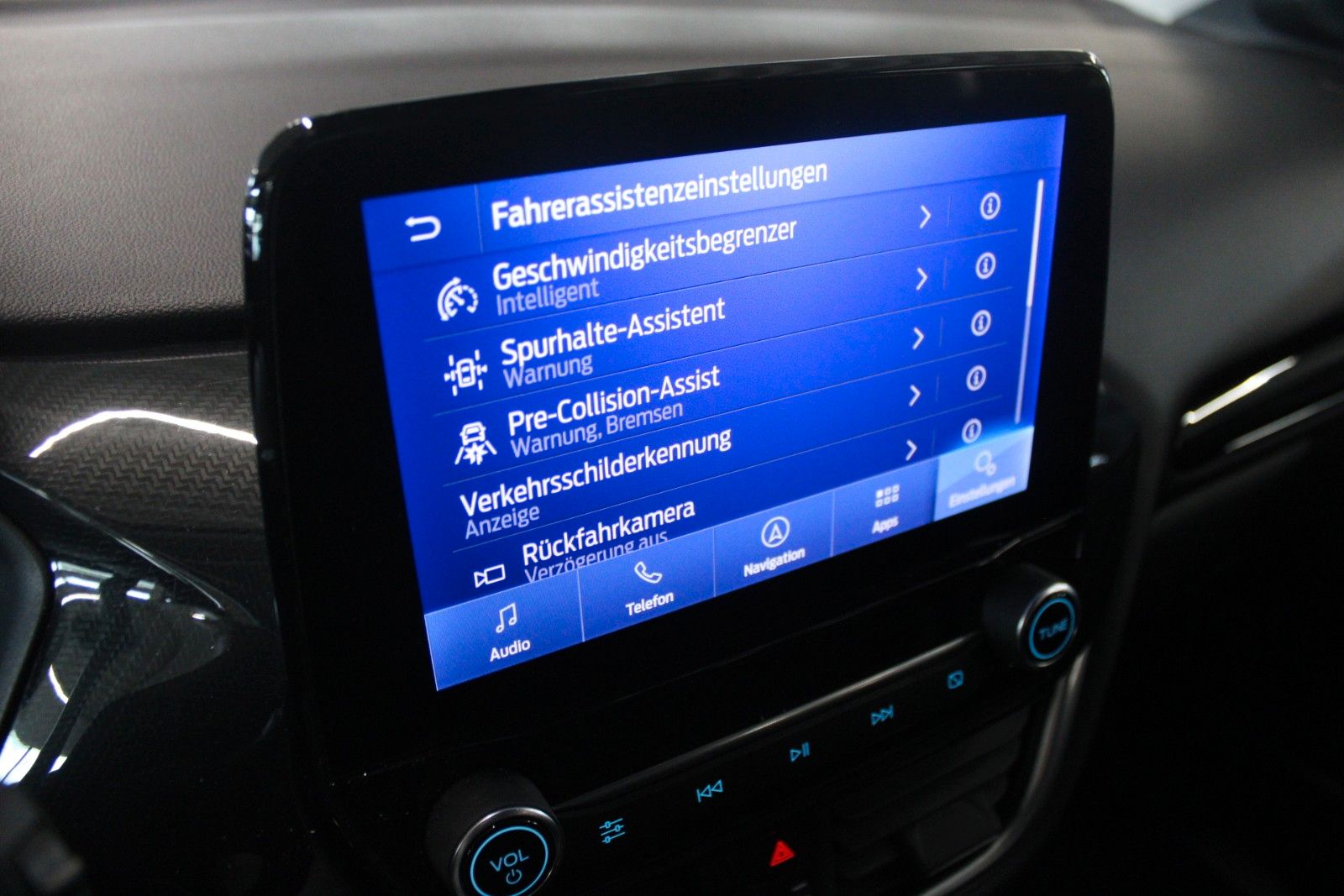 Fahrzeugabbildung Ford Puma MHEV Titanium AHK LED NAVI CAM WinterPaket