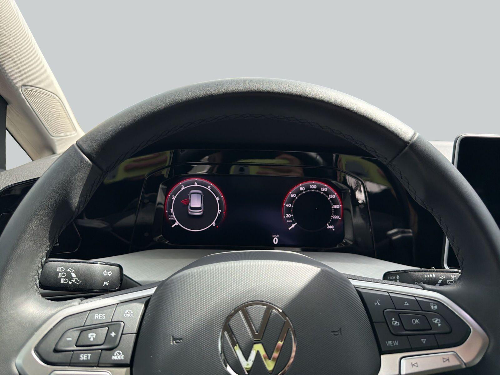 Volkswagen Golf VIII 1,5 l TSI EPH GRA Winterpaket, миниатюра 13