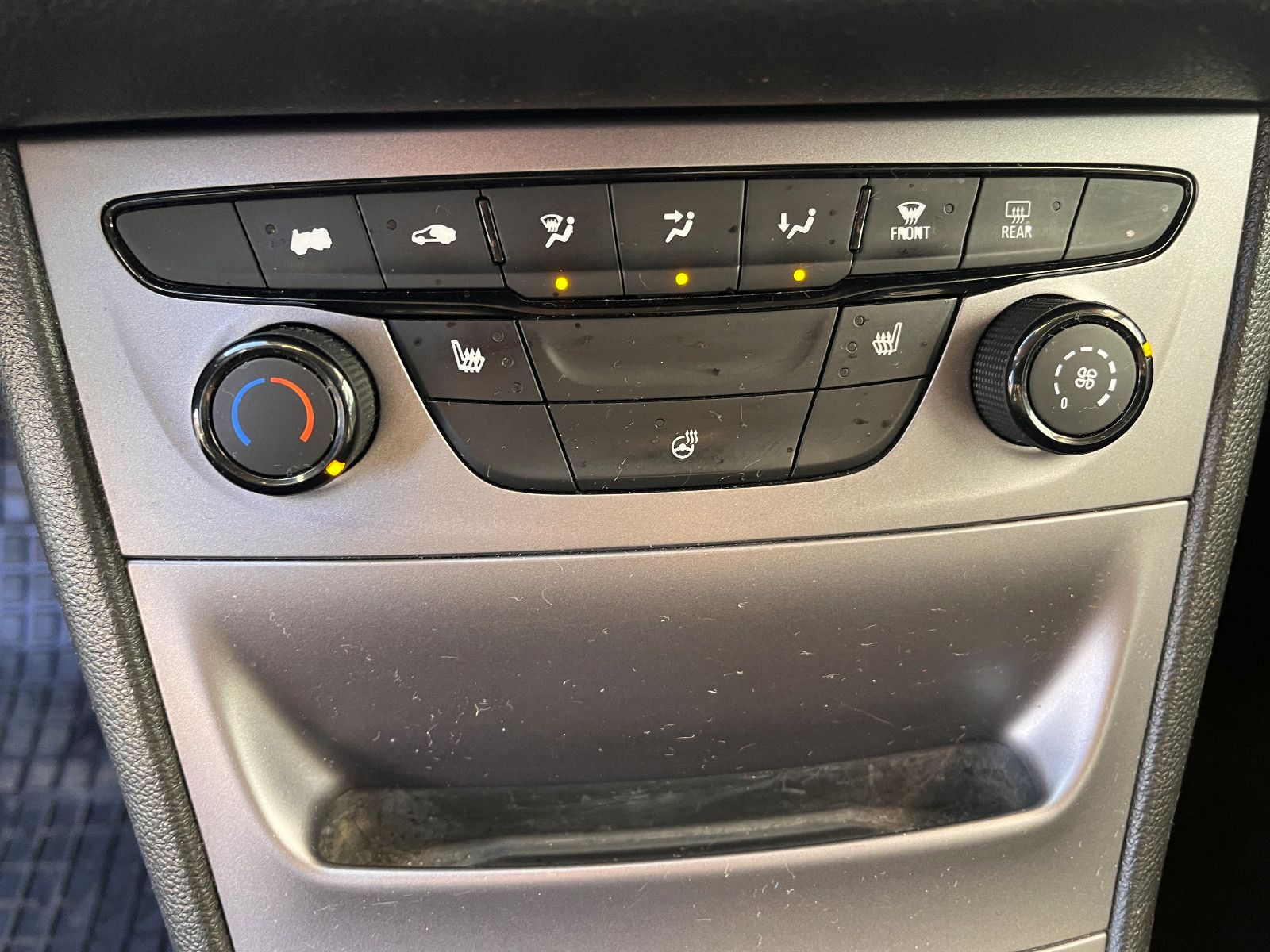 Fahrzeugabbildung Opel Astra K Sports Tourer Edition Start/Stop