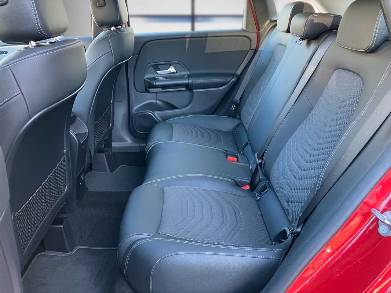 Fahrzeugabbildung Mercedes-Benz B 180 LED+NAVI+SHZ+CARPLAY+PARKASSIST.+VERKZ.ASS