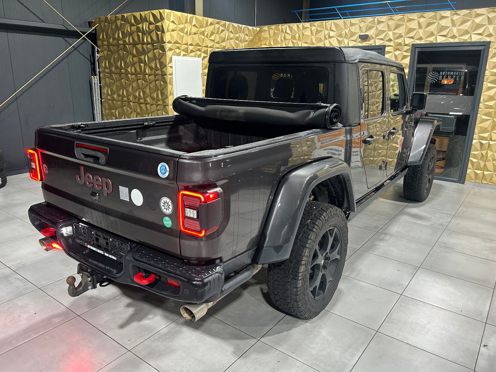 Fahrzeugabbildung Jeep Gladiator Overland RUBICON 4X4/EXKLUSIVE/XXL/KAM