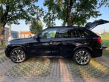 BMW X5 4.0 M Paket *7"sitze SUV / Geländewagen - BMW X5 mit Diesel-Antrieb: 4.0