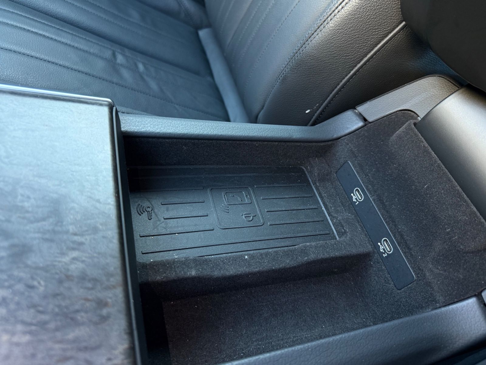 Fahrzeugabbildung Audi A6 Avant 40 TDI quattro design*LED*Leder*Kamera