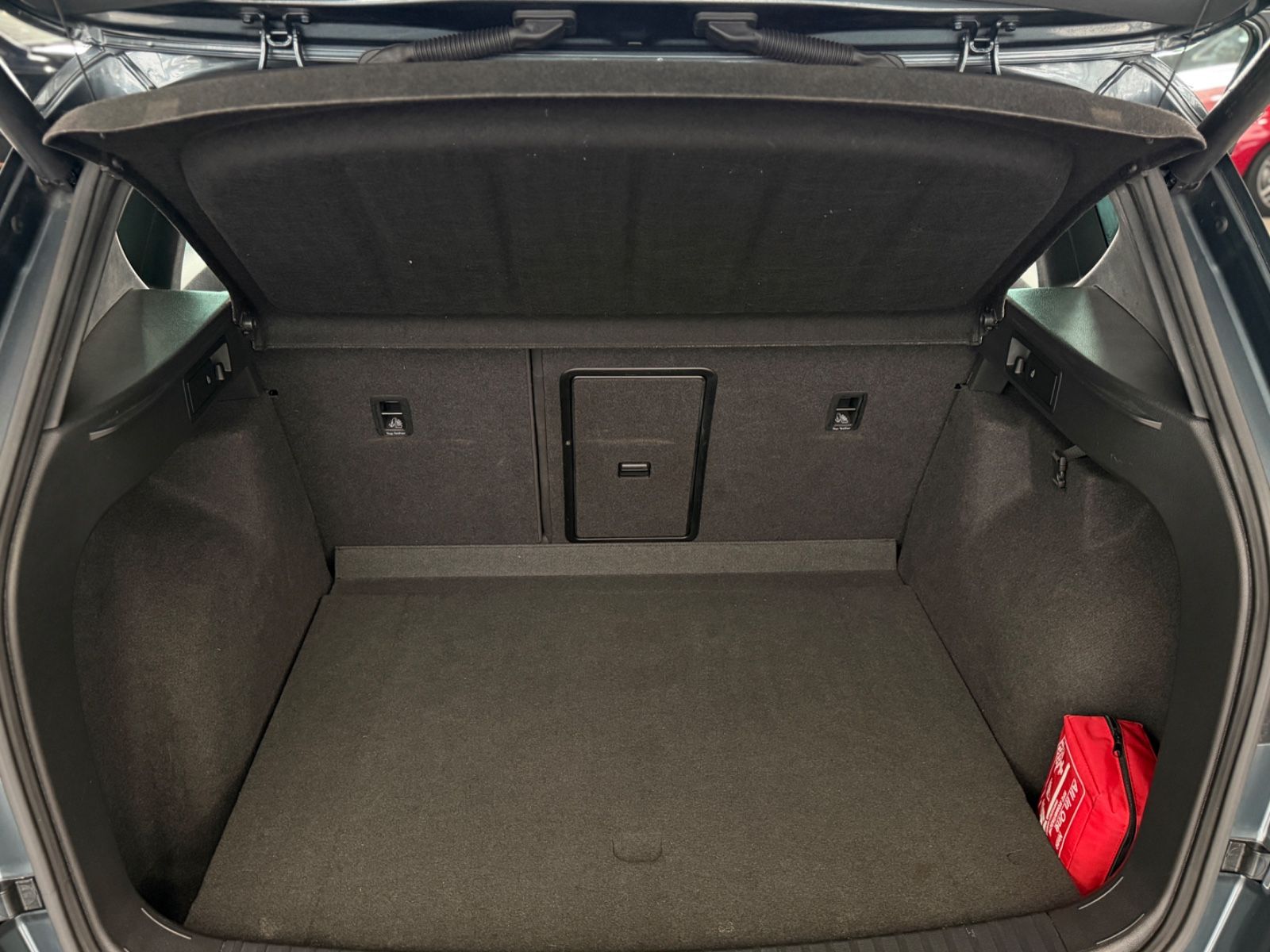 Fahrzeugabbildung SEAT Ateca 2.0 TDI Xcellence 4Drive 360°-Kamera ACC