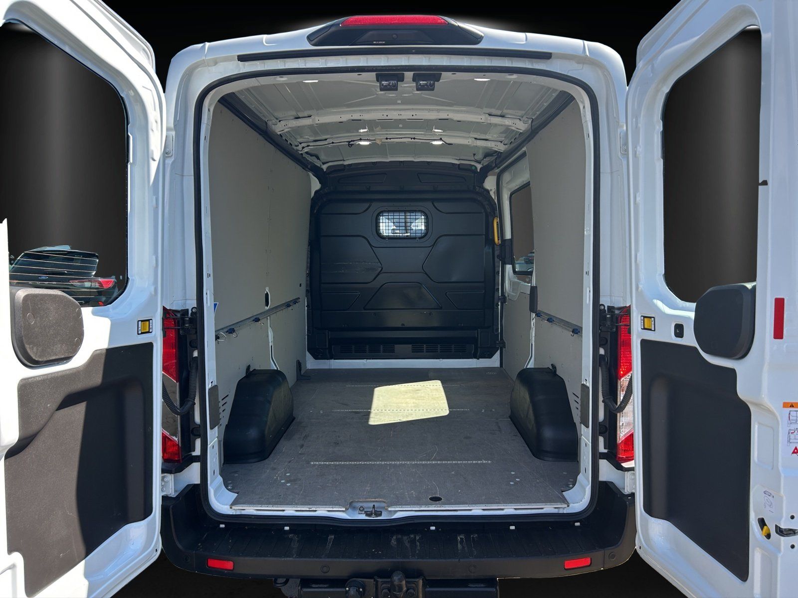 Fahrzeugabbildung Ford Transit 290 L2H2 LKW VA Trend