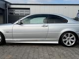 BMW  E46 330 Aerodynamik - BMW 330 aus 2001: Coupe