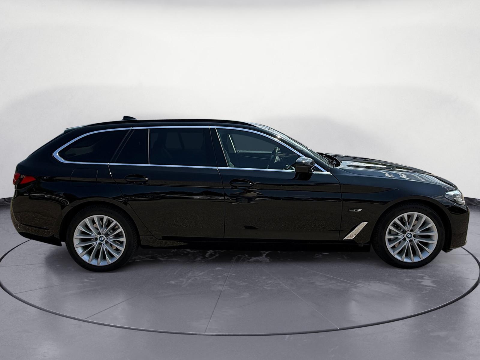 BMW 530 e Touring Luxury Line Aktive Geschw. Sitzbelü, миниатюра 6