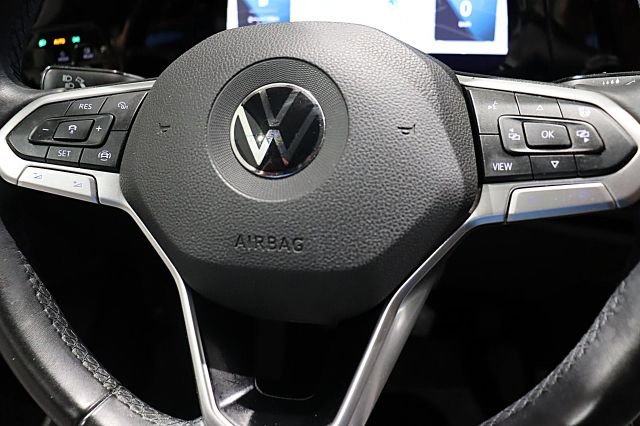 Golf 1.5 TSI Life ACC NAVI SHZ BT PDC LED Klima