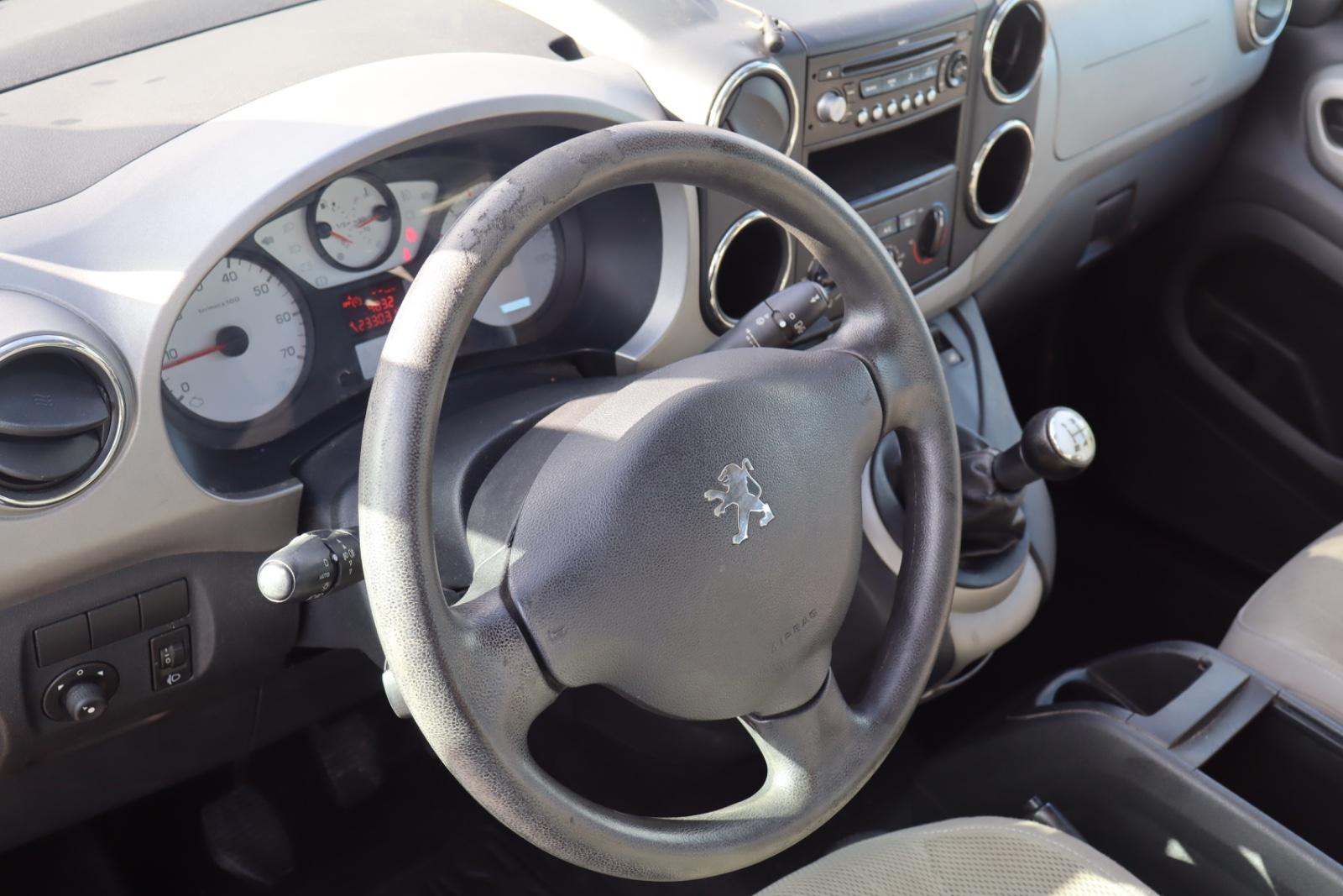 Peugeot Partner Tepee Escapade/TÜV-02/2027