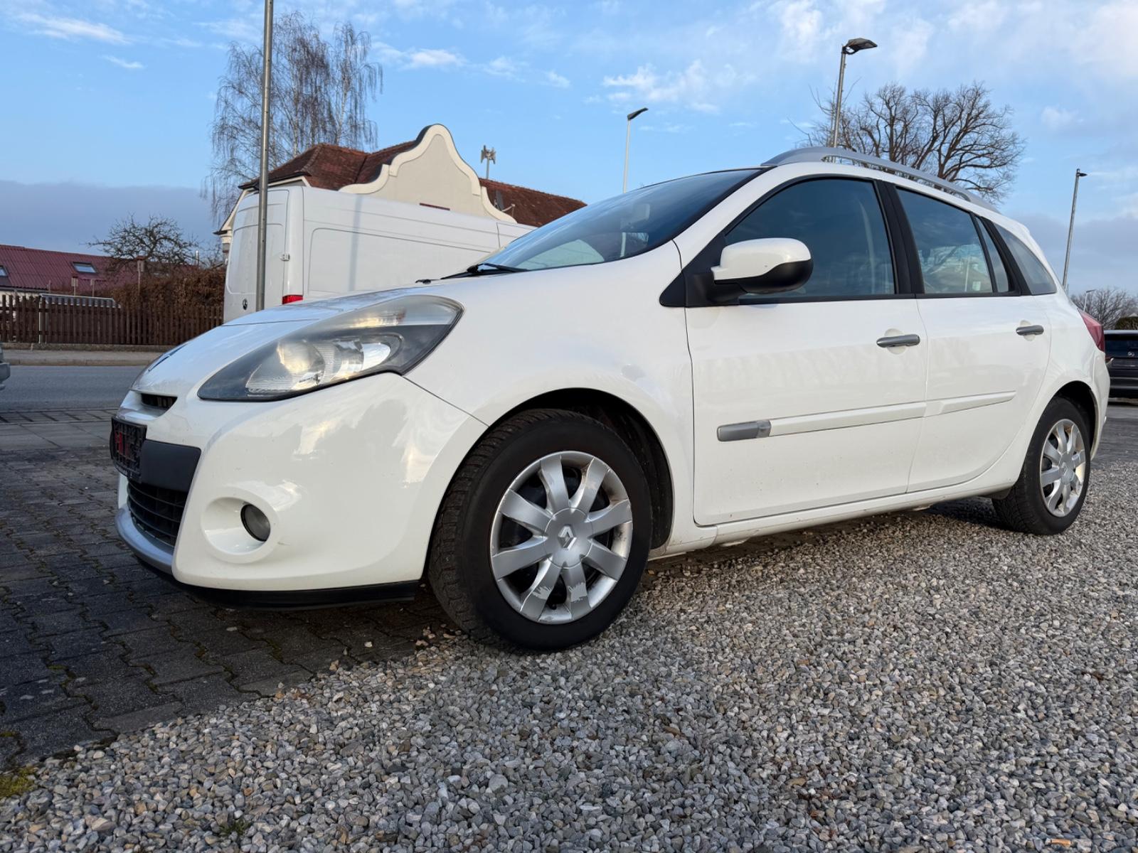 Renault Clio -KLIMA SITZHEIZUNG  147569 KM  76 KW-EURO 5
