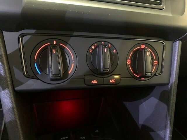 Fahrzeugabbildung Volkswagen Polo V 1.4 TDI NAVI/TEMP/ALARM/TEMPOMAT