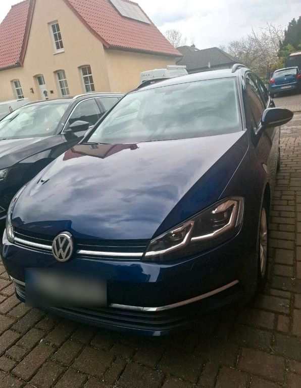 Image of Volkswagen Golf