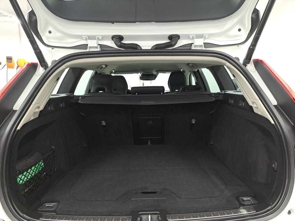 Volvo V60 T6 AWD Recharge Plus Bright NAVI RFK SHZ foto 8