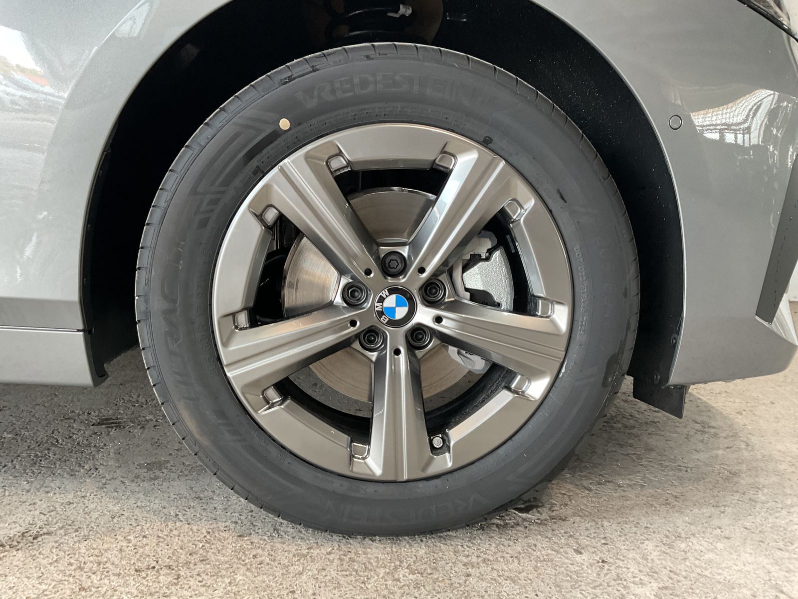 Fahrzeugeinzelansicht 15 Fahrzeugabbildung BMW 218i Anhängerkupplung, Head-Up DAB LED WLAN