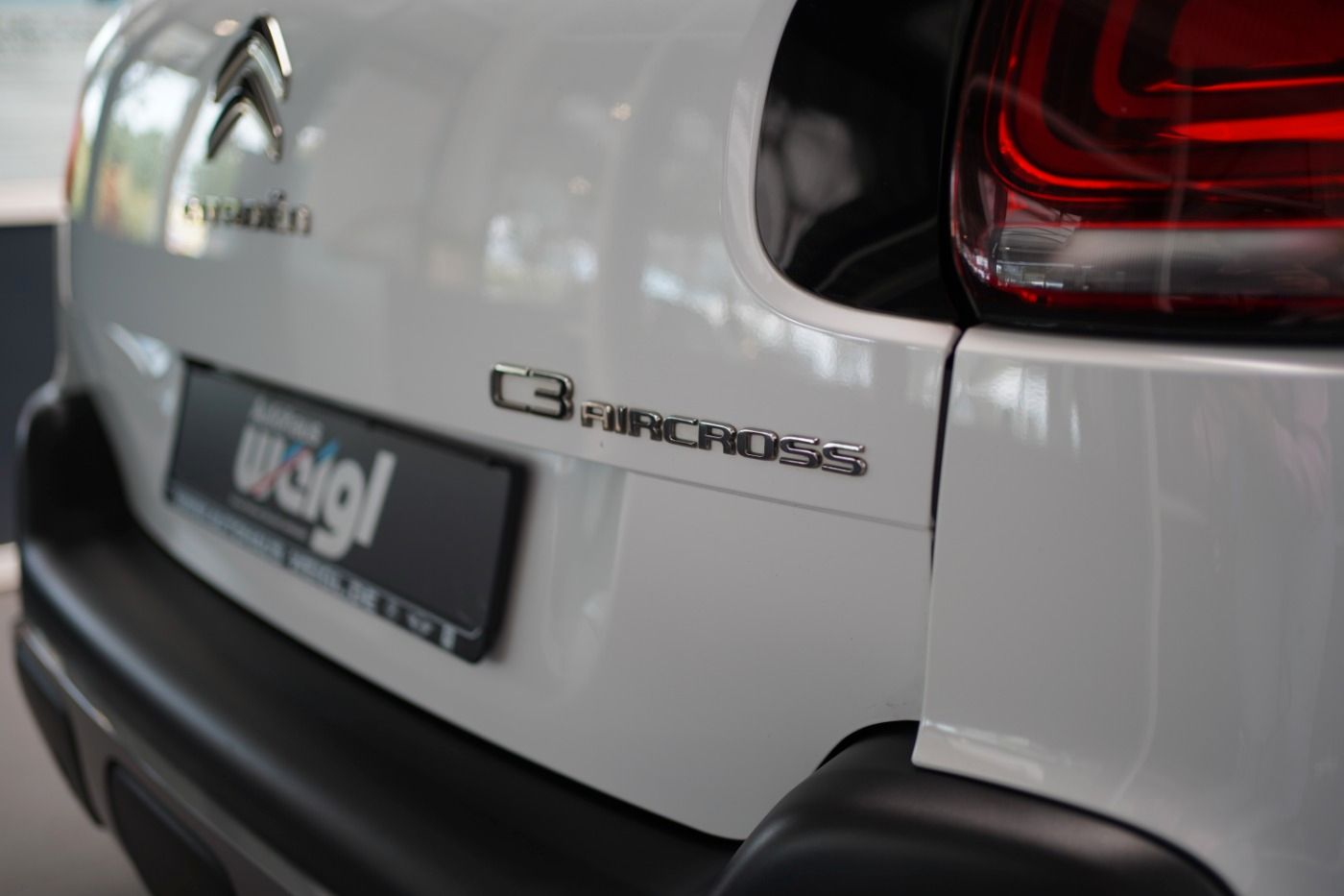 Fahrzeugabbildung Citroën C3 Aircross PureTech 110 Shine Schiebedach Navi