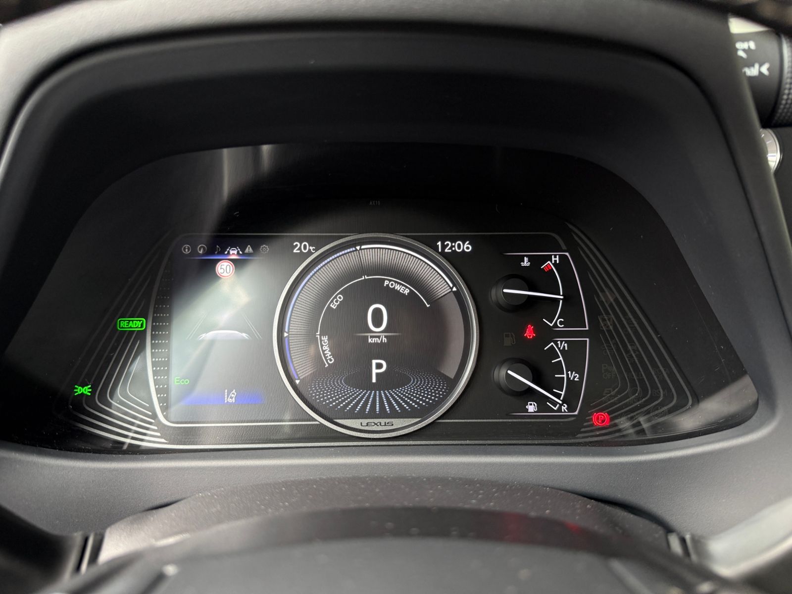 Fahrzeugabbildung Lexus UX 250 h Launch Edition LED NAV RFK SHZ ALU