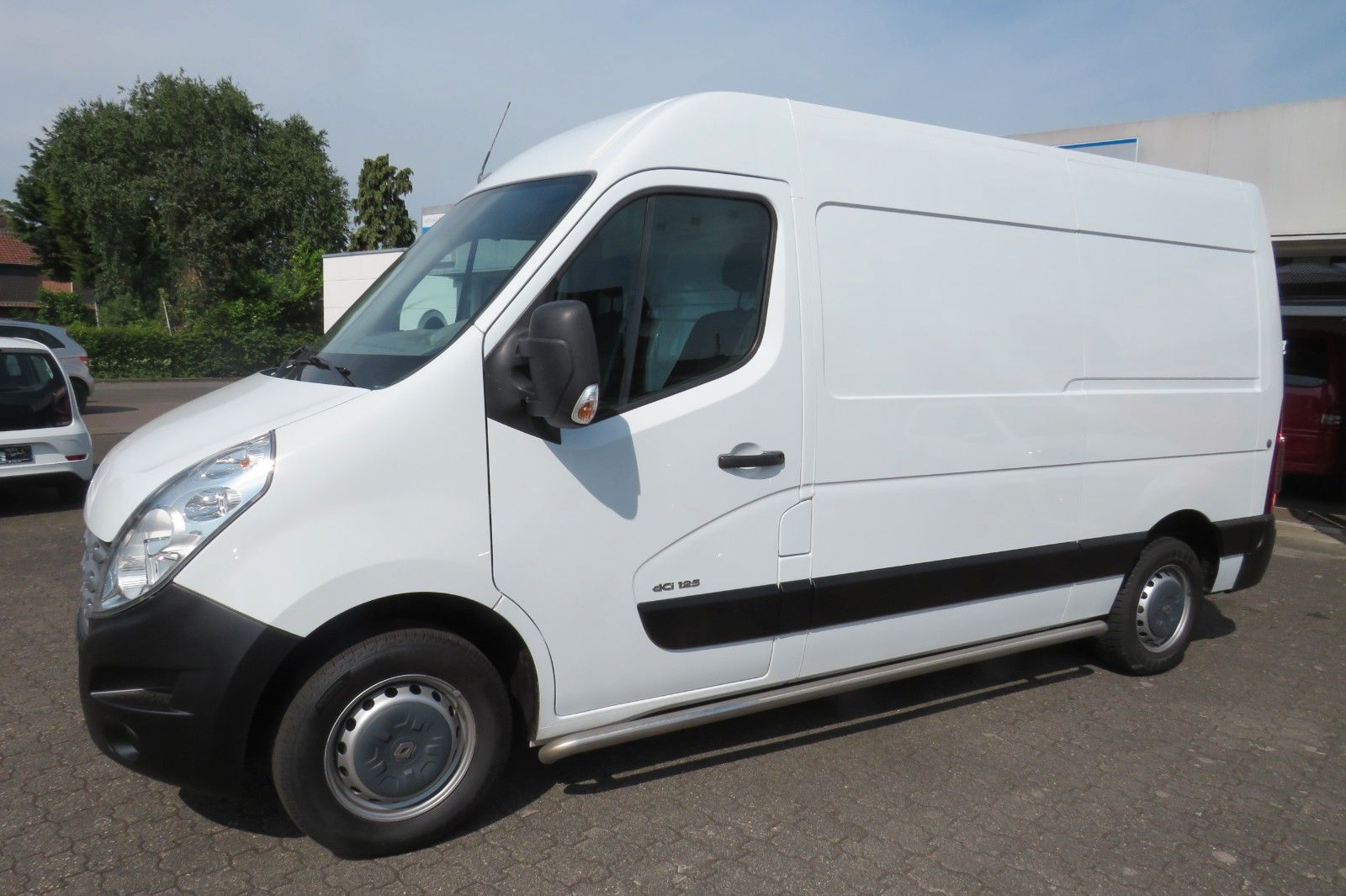 Fahrzeugabbildung Renault Master III Kasten L2H2 HKa 3,5t