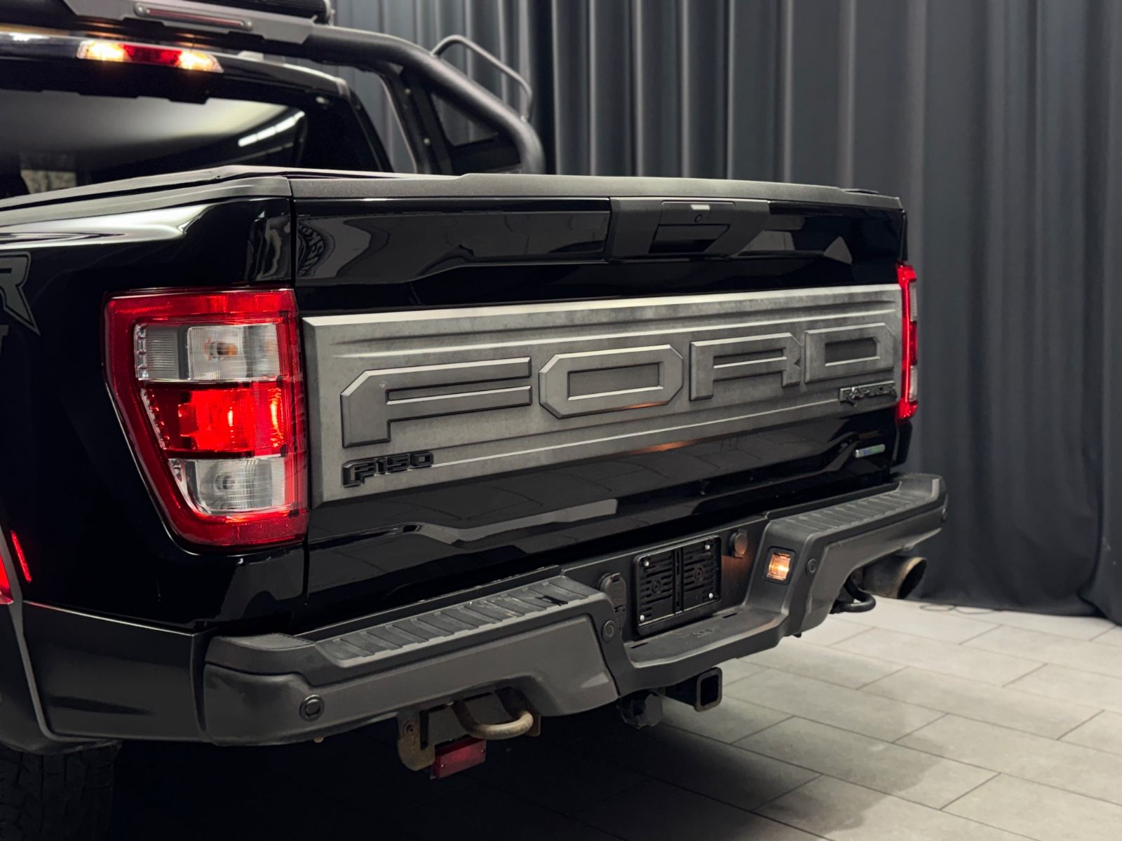 Fahrzeugabbildung Ford F 150 RAPTOR SVT|OFFROAD 20 ZOLL| 6-SITZ|NAVI|