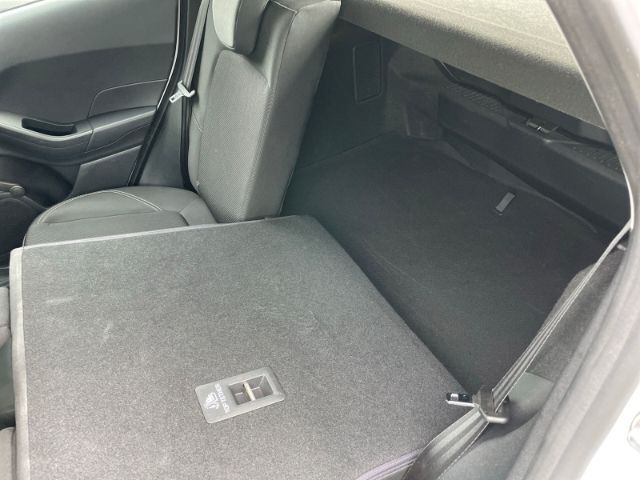 Fahrzeugabbildung Ford Fiesta 1.1 Cool & Connect Sitzheizung, DAB, Temp