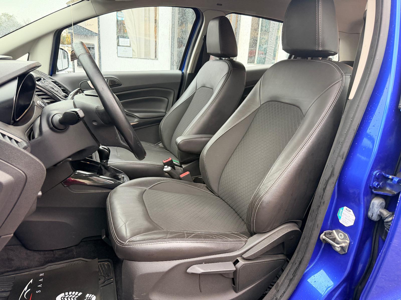 Ford EcoSport 2015 — photo 11