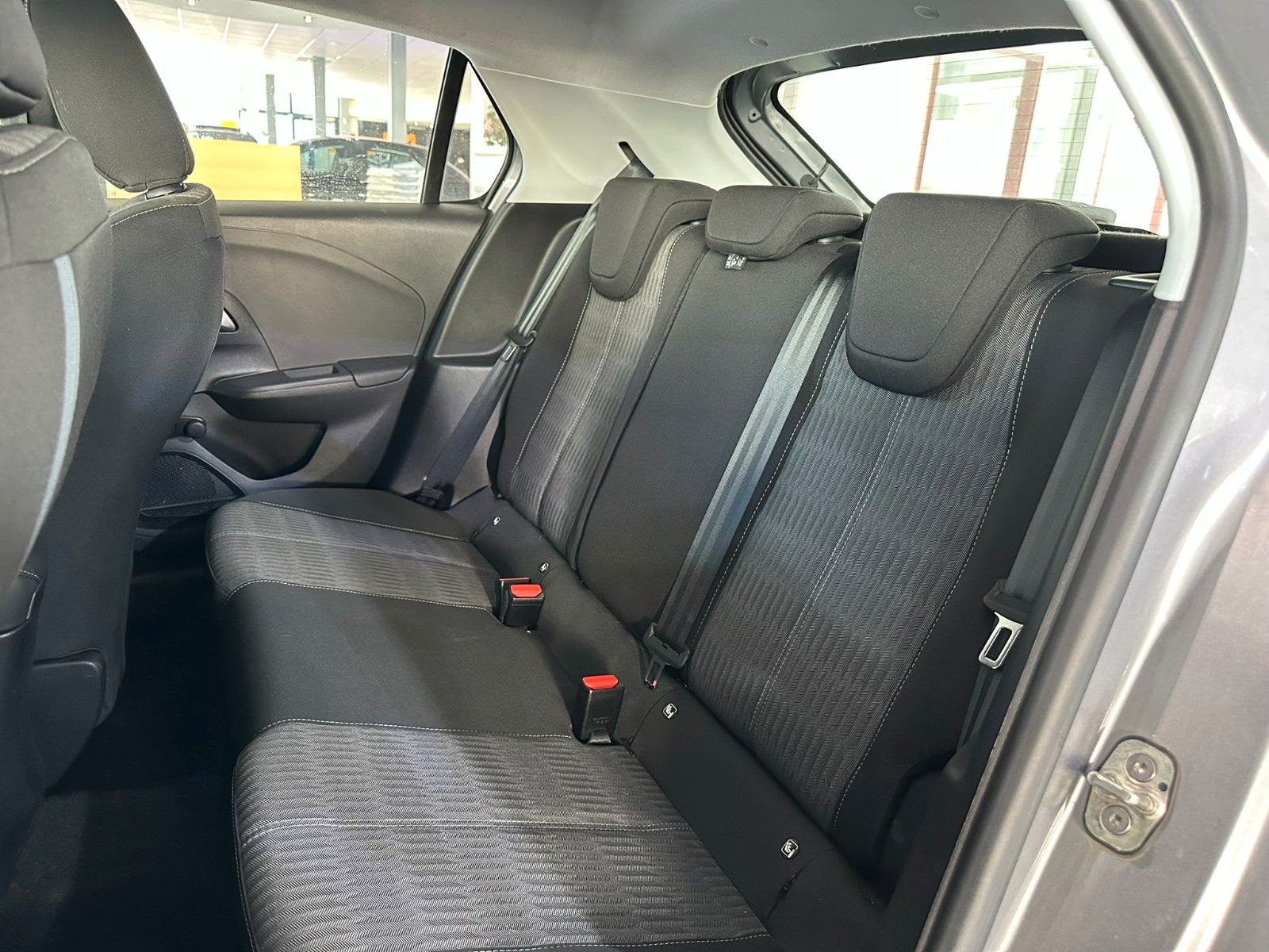 Fahrzeugabbildung Opel Corsa F Edition 1.2 LED/NAVI/PDC/DAB/ALU/TEMPO