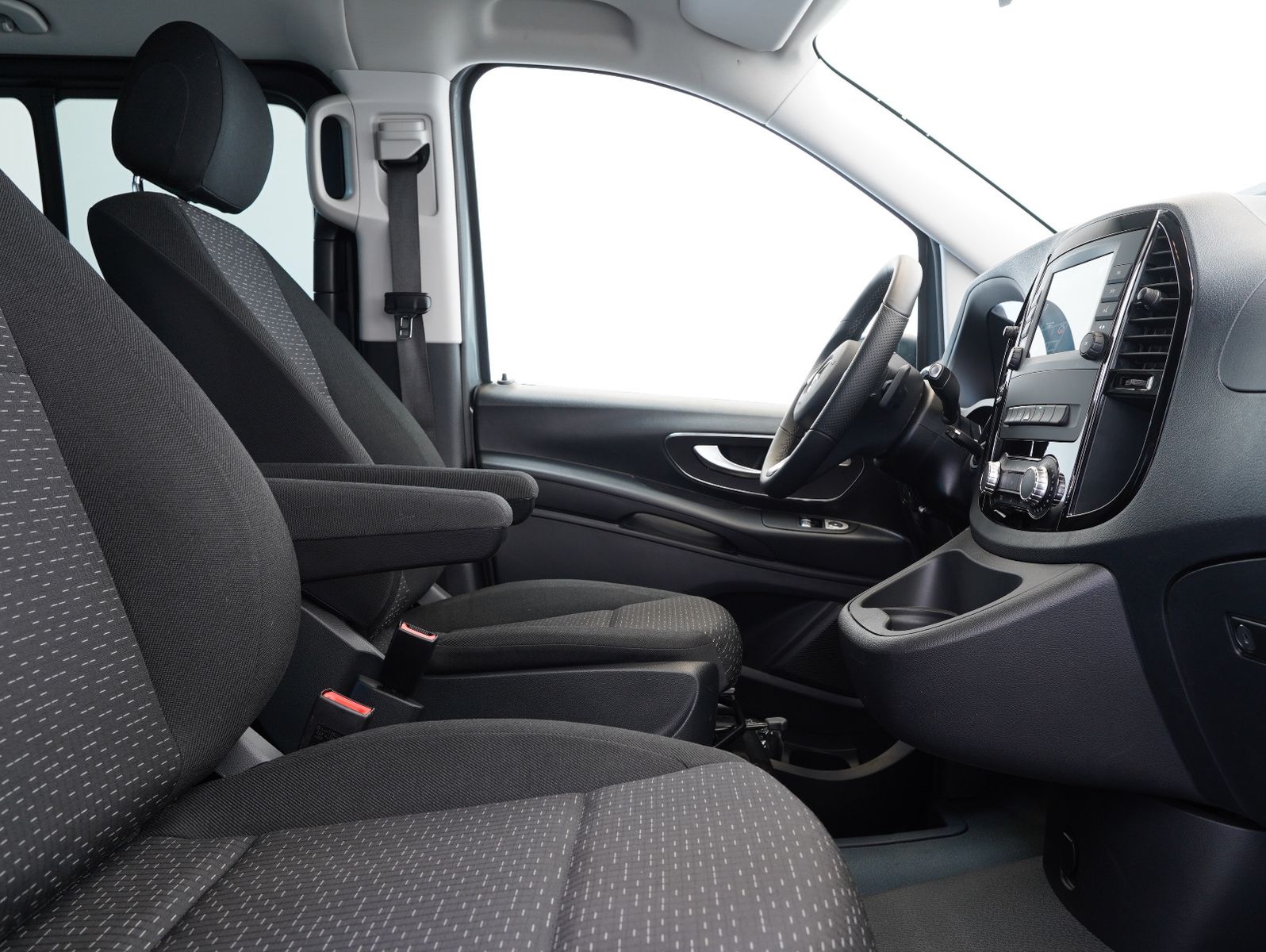 Fahrzeugabbildung Mercedes-Benz Vito Tourer 119 CDI Pro 4x4 lang PÖSSL/KÜCHE