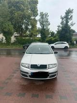 Skoda Fabia Combi 1.4 16V 74 kW Ambiente Ambiente - Skoda Fabia: 16v Ambiente