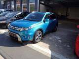 Suzuki Vitara 1.6 DDiS Comfort 4x4 Klimaauto. Panoramad - Suzuki Vitara mit Diesel-Antrieb: Allradantrieb