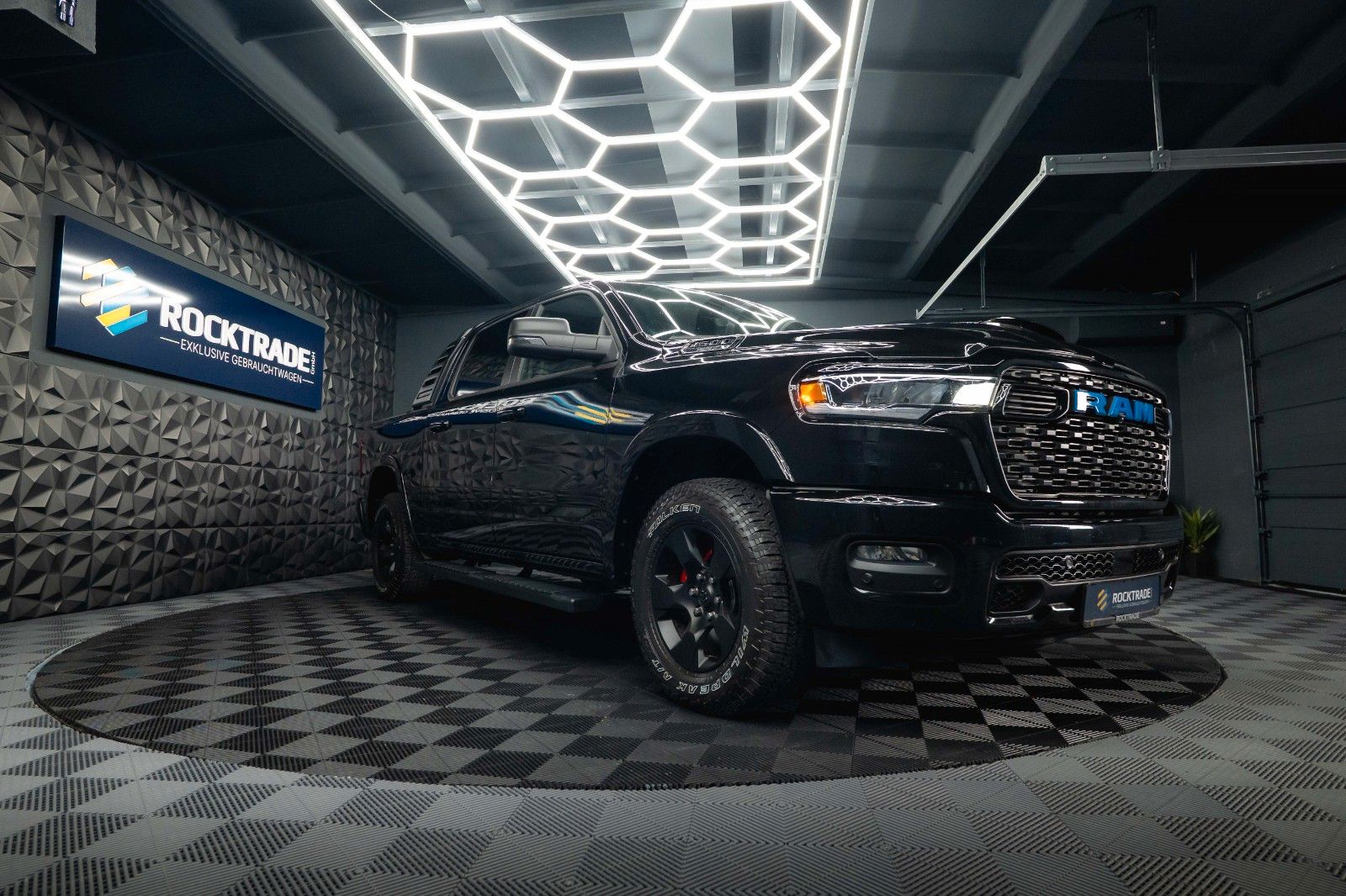 Fahrzeugabbildung Dodge RAM 3.0 MY 25 TWIN TURBO BLACK EDITION *LED*ACC*