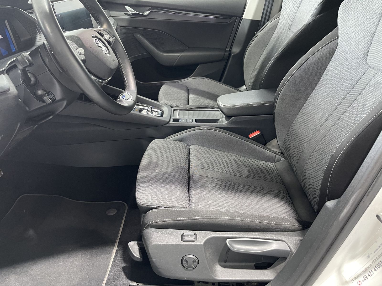 Fahrzeugabbildung SKODA Octavia Clever 2.0 TDI*LED-Matrix*Cam*Navi*