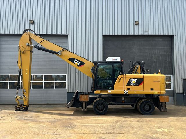 CAT MH3026 - 06C Material Handler