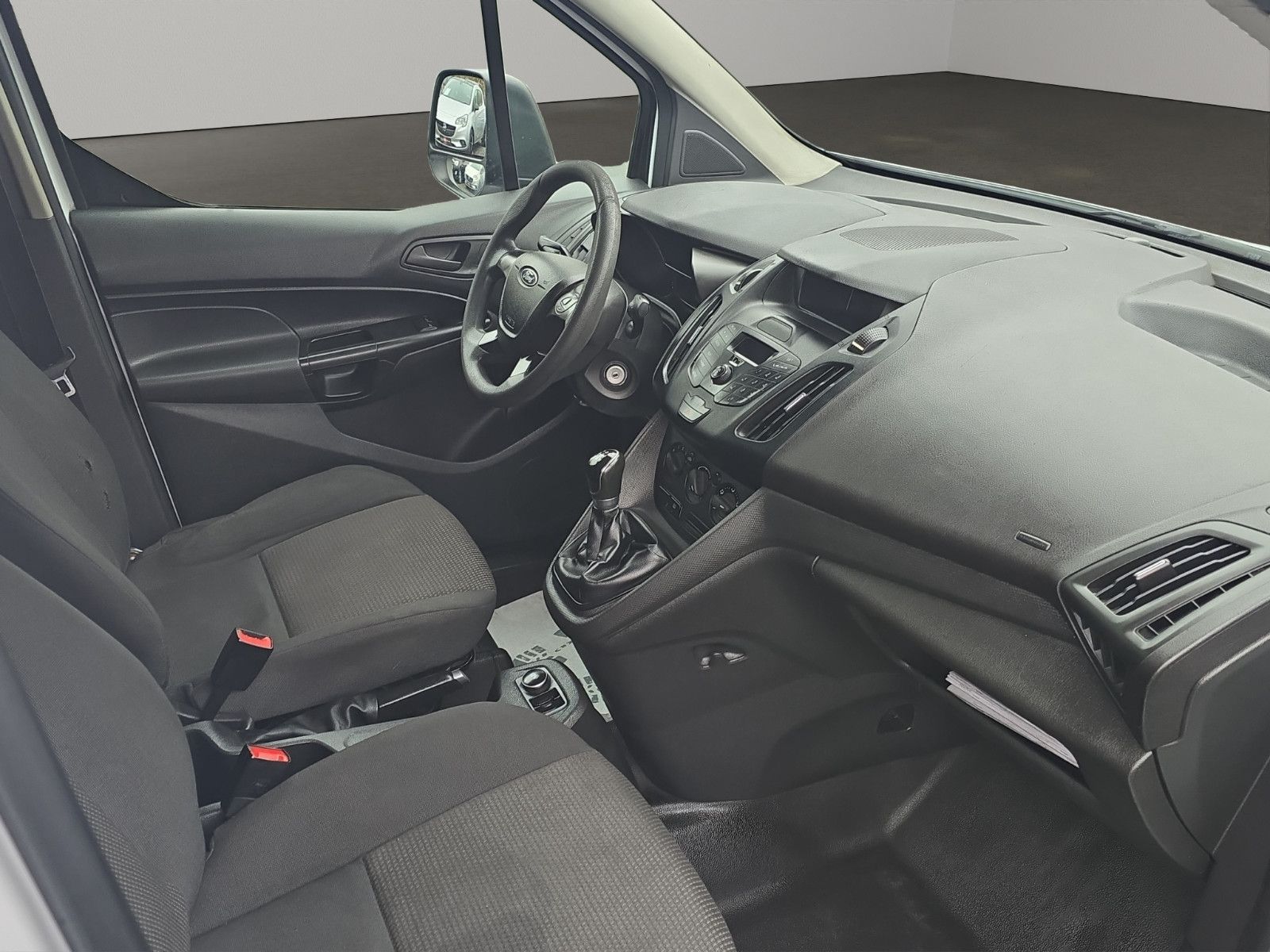 Fahrzeugabbildung Ford Transit Connect Kasten 8 FACH BEREIFT