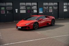 Fahrzeugabbildung Lamborghini Huracán EVO*LIFT*DAB*PDC*CAM*LDS*Mietkauf