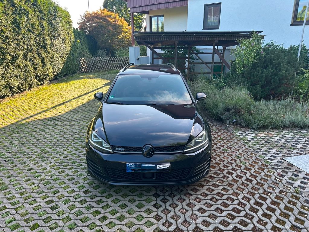 Image of Volkswagen Golf